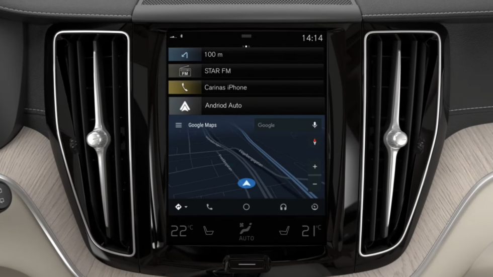 Alguns fabricantes (neste caso, a Volvo) colocariam a antiga interface do Android Auto em uma pequena janela como esta.  Há muito mais telas que você pode usar e esta nova versão deve ser mais adequada. 