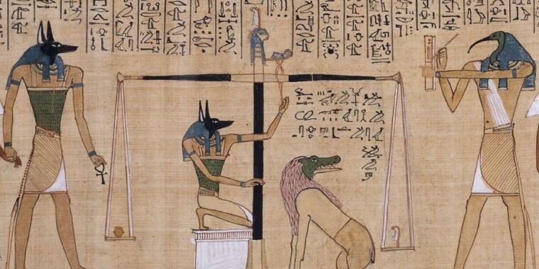 Archaeologists discovered a new papyrus of Egyptian Book of the Dead thumbnail
