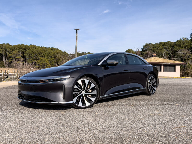 Ev deals lucid air