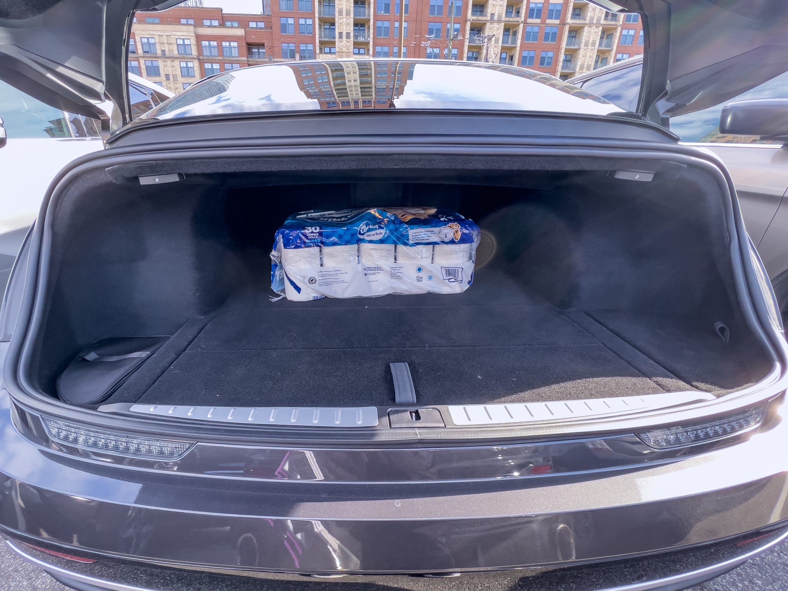 Lucid air cargo space discount