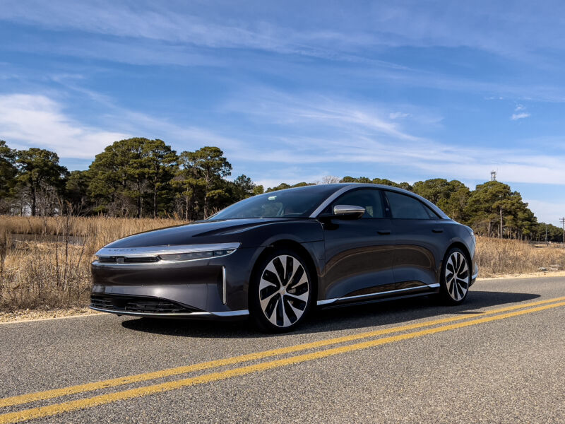 A lucid air seen from the front 3/4
