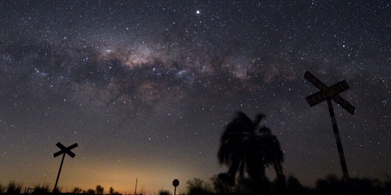 La pollution lumineuse coupe la connexion de l’humanité avec les étoiles, mais nous pouvons la restaurer