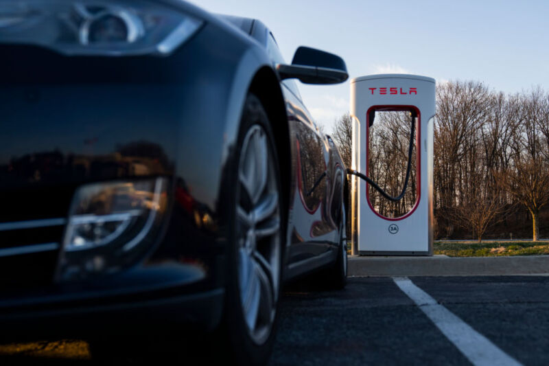 Tesla finally agrees to open its charging network to all EVs in US