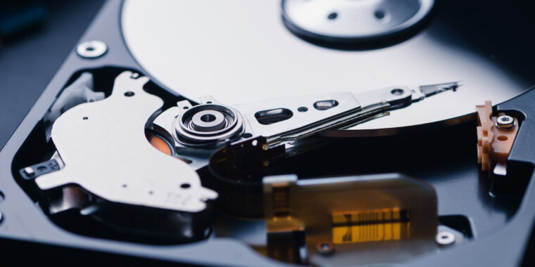 New data illustrates time’s effect on hard drive failure rates