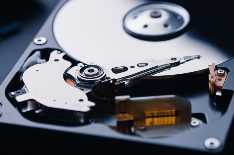 New data illustrates time’s effect on hard drive failure rates
