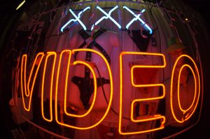 Seven states push to require ID for watching porn online - Ars Technica