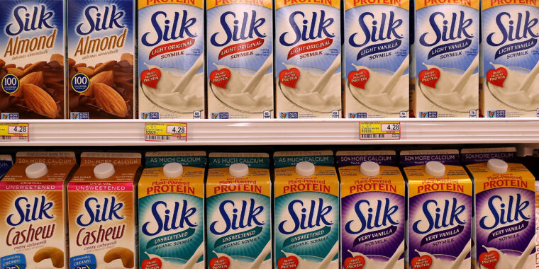 Sour fight ends with FDA ruling soy and nut milks can still be called “milk”