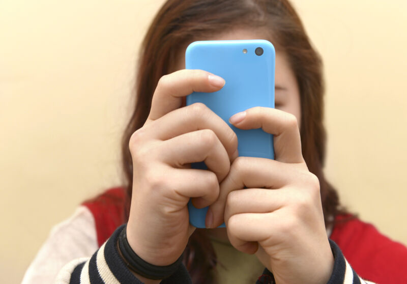 Les Adolescents Peuvent Bloquer De Mani Re Proactive Leurs Images Nues