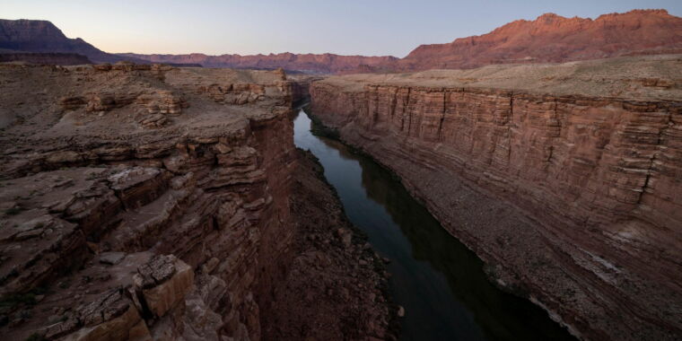 Proposals but no consensus on curbing water shortages in Colorado River basin