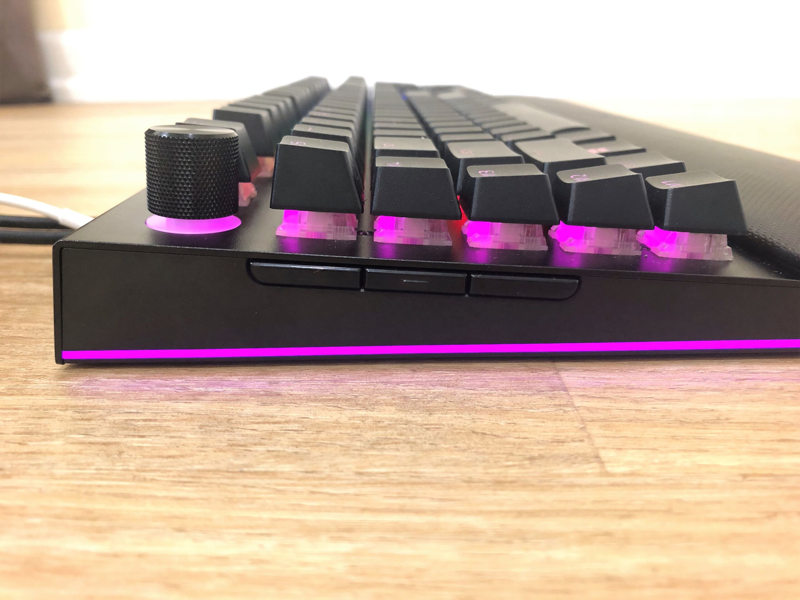 Razer BlackWidow V4 Pro review: More than enough buttons, too much software