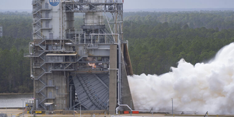 Rocket Report: SpaceX’s Super Heavy is lit, court strikes down Georgia spaceport