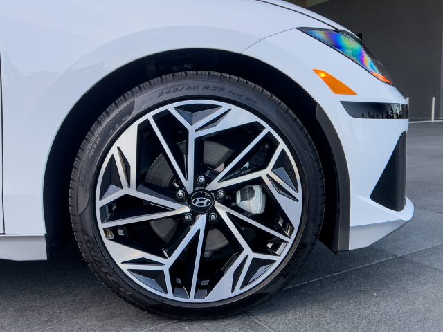 Hyundai Ioniq 6 wheel
