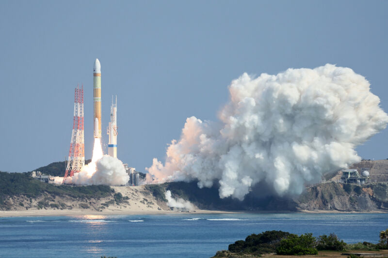 Japan's next generation "H3" rocket, carrying the advanced optical satellite "Daichi 3", leaves the launch pad at the Tanegashima Space Center in Kagoshima, southwestern Japan on March 7, 2023.