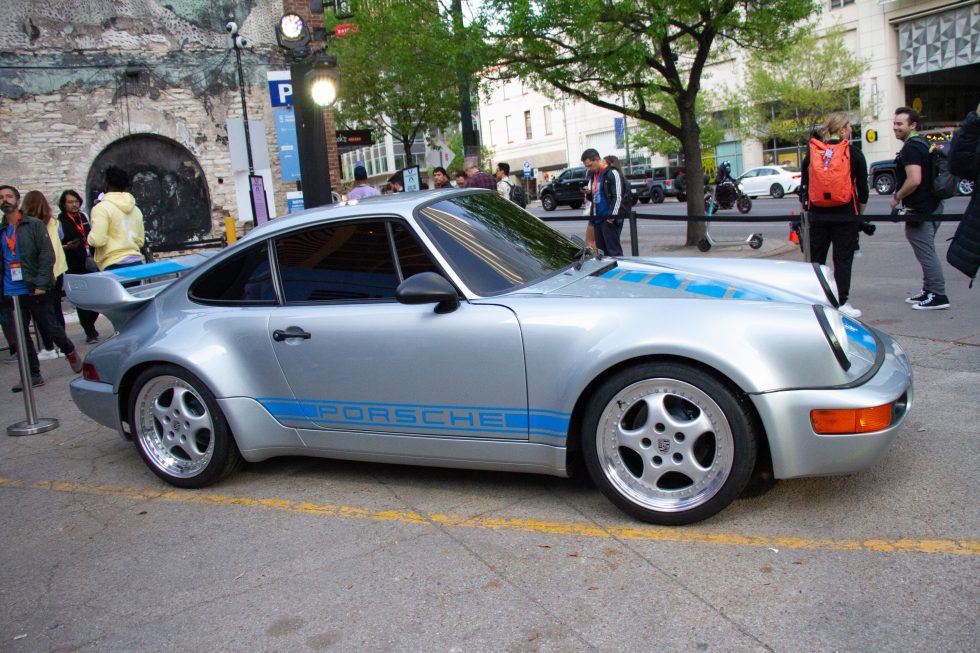 You probably have to be pretty in your Porsche to find out that this is a 3.8 RS, not a 911 Turbo.