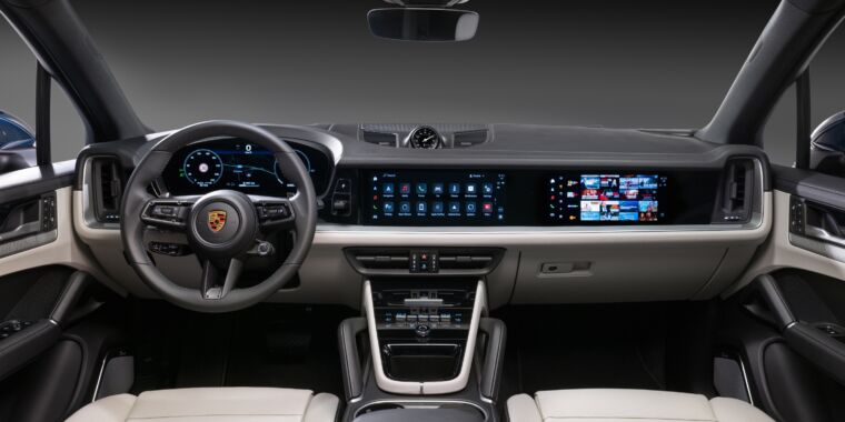 Buttons are back at Porsche as we see the 2024 Cayenne interior