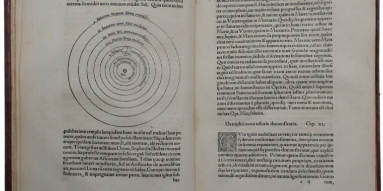 Edisi pertama De Revolutionibus Copernicus yang langka akan dijual
