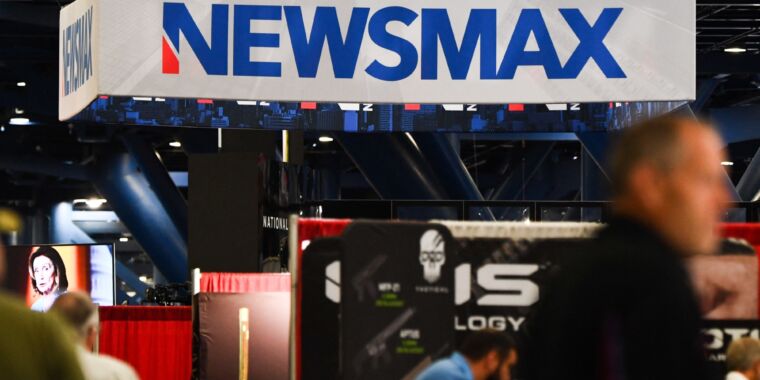DirecTV remet Newsmax en ondes après les protestations de colère des républicains
