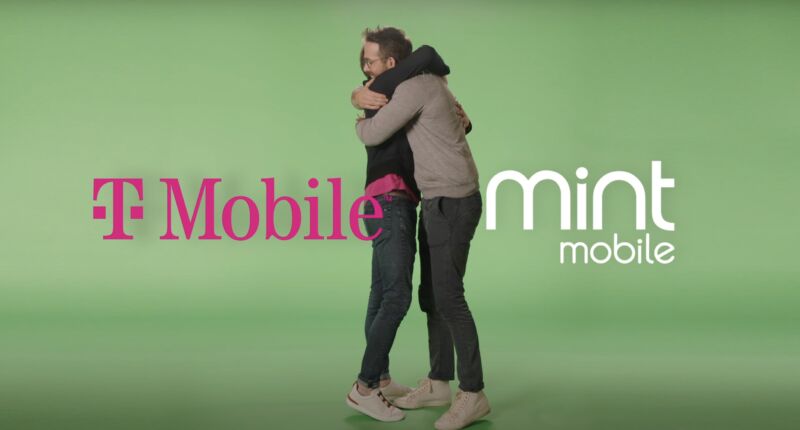 T-Mobile y Mint Mobile abrazándose
