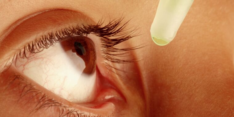 Un fabricant de gouttes pour les yeux lié à une épidémie mortelle échoue à l’inspection de la FDA