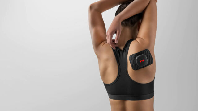 Hyperice Venom Go delivers subtle massaging vibrations and heat therapy to treat sore muscles.
