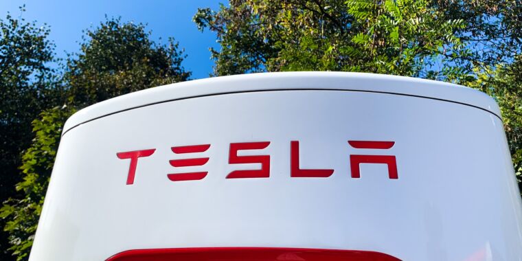 Tesla does 180 on Superchargers, rehiring laid-off staff amid new plans