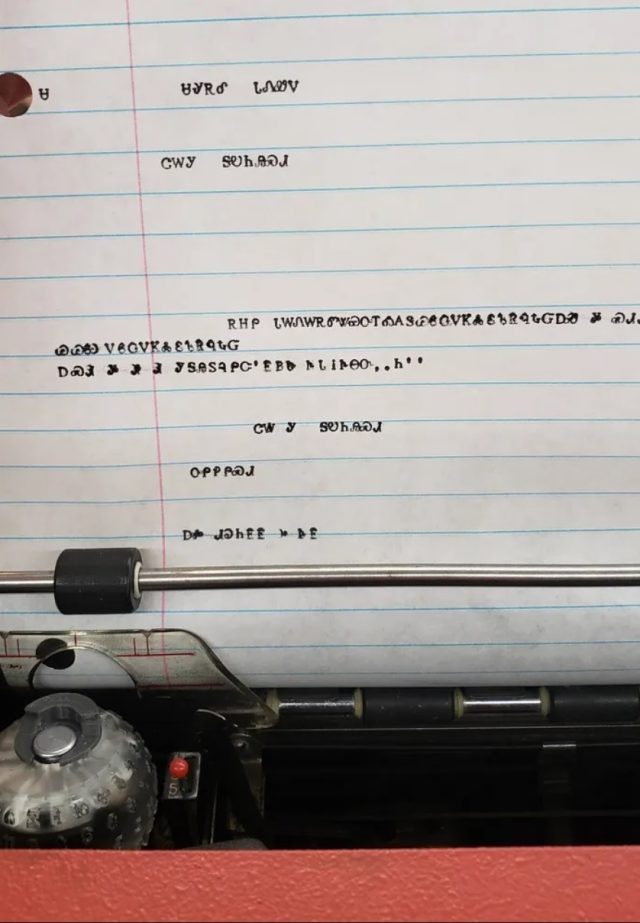 Ettinger a déclaré qu'il avait tapé cela en utilisant une version précédente de sa balle de type imprimable en 3D présentant une disposition Cherokee.