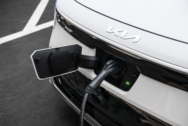 Kia Niro EV charge port