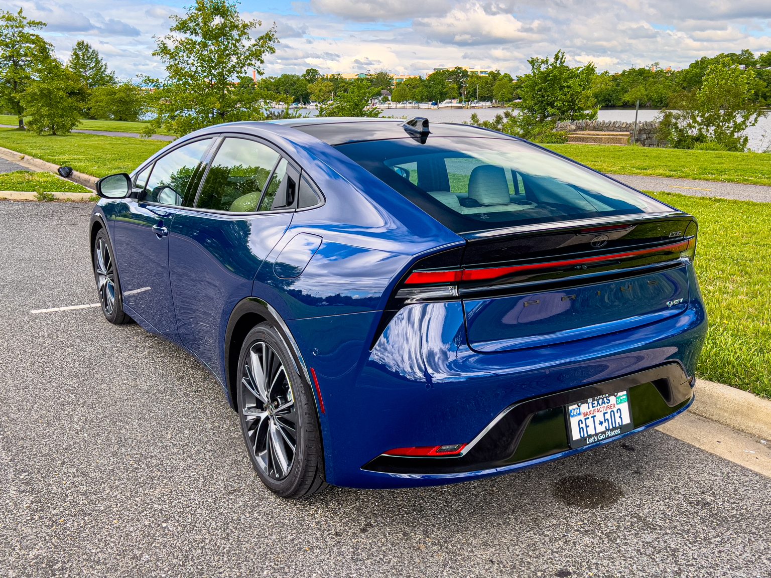Prius Mod Lambo Toyota’s 2023 Prius: Lamborghini looks meet fuel-sipping economy - Ars ...