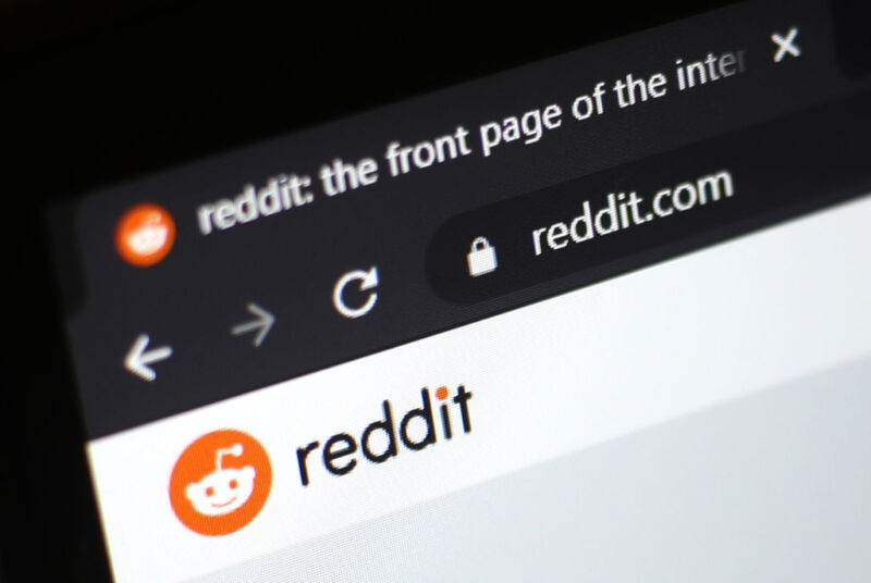 An overview of Reddit's homepage