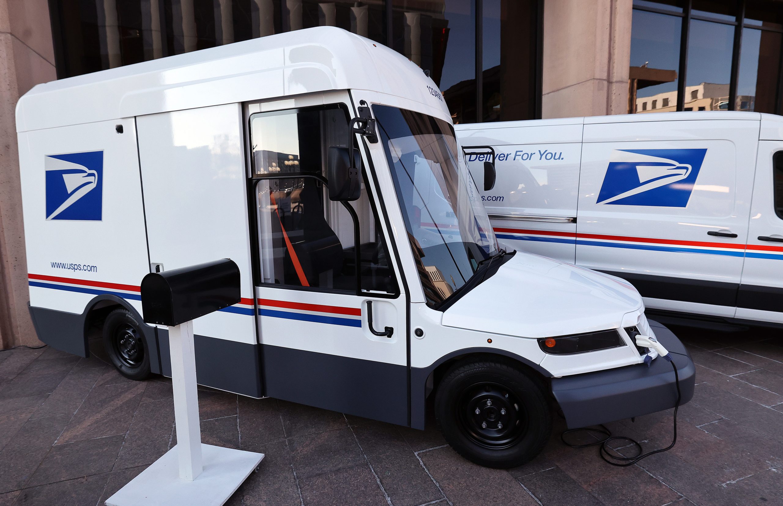 New USPS Electric Vans Delayed Until Mid 2024 According To Court Docs 