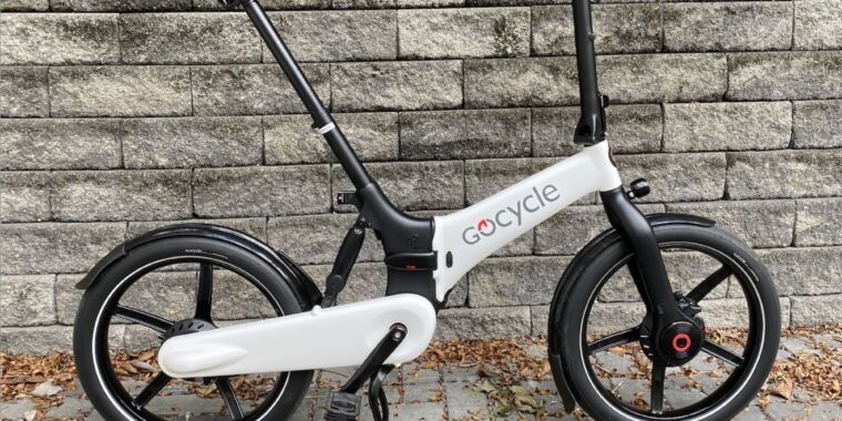 Above the fold: The people behind the Gocycle G4 thought of everything