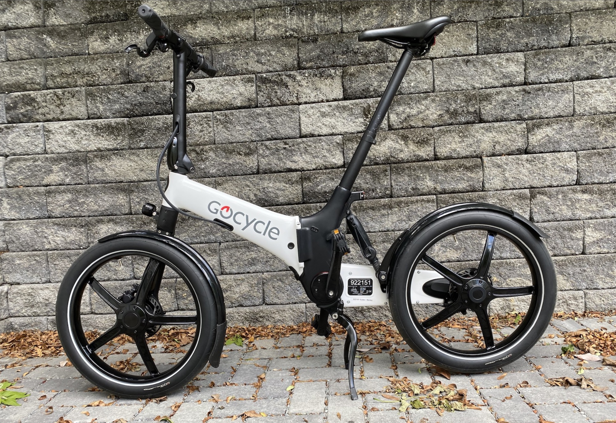 Another view of the Gocycle G4. Note that the chain is fully enclosed to protect any businesswear you might have on during a commute.