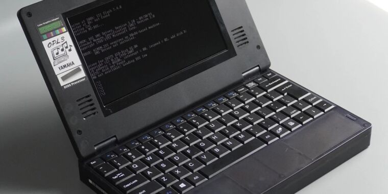 Weird AliExpress laptop with Intel 8088 CPU will take you back to the MS-DOS era