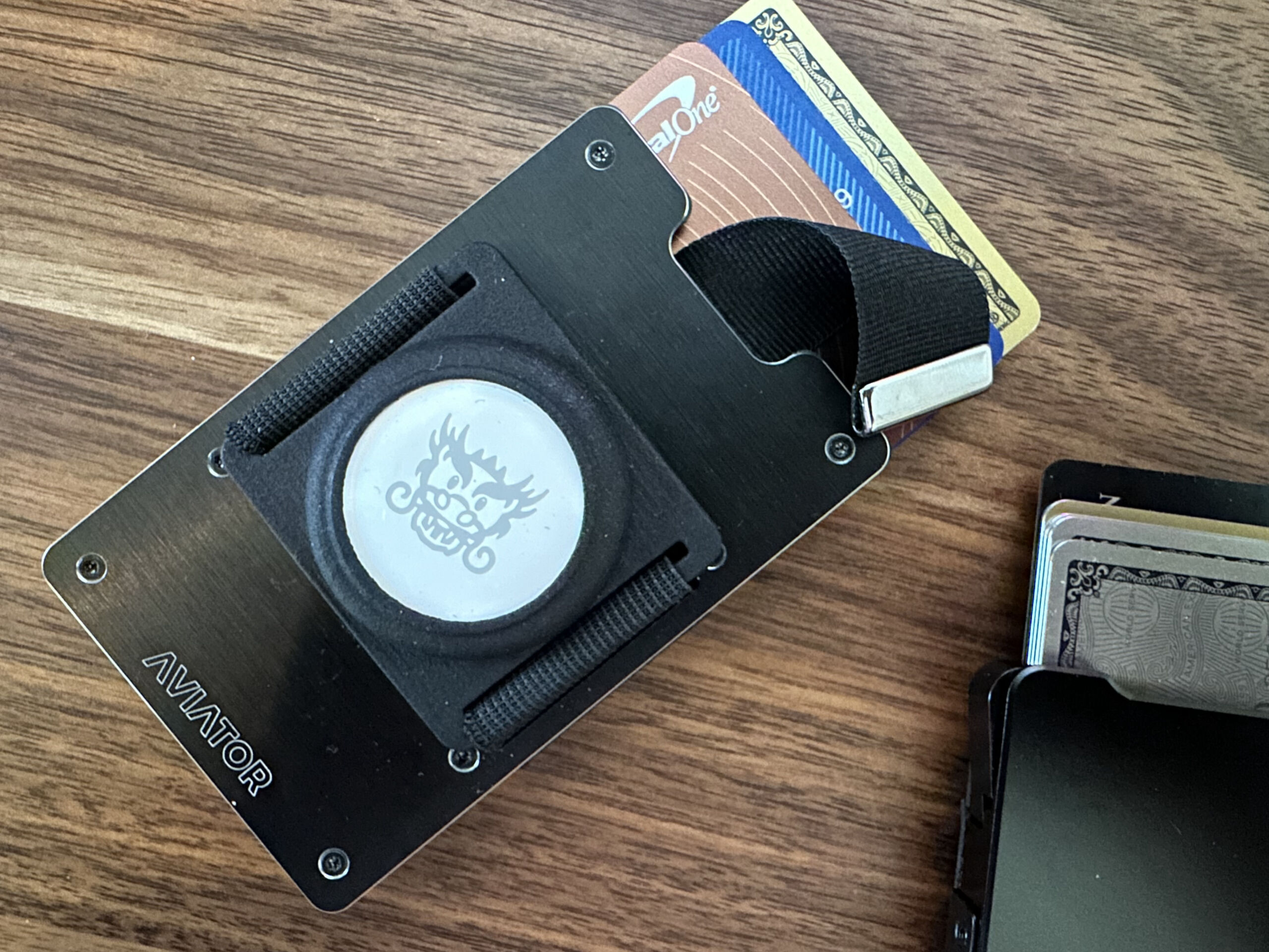 Anti-skimming shield card, RFID protection 174412301 -  -  minimalist wallets factory
