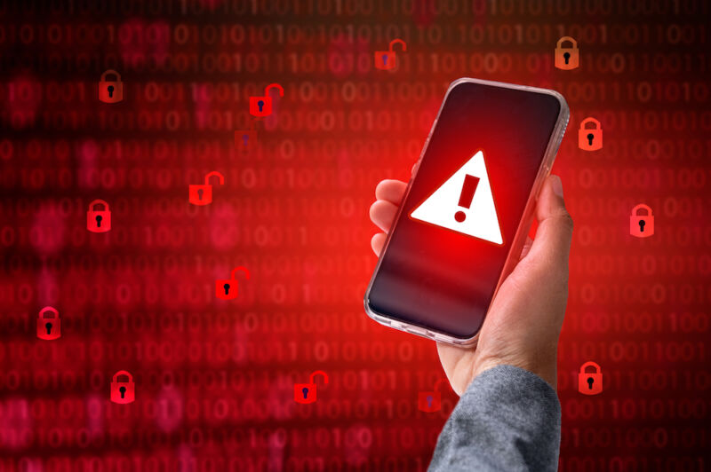 Afbeelding van een telefoon die is geïnfecteerd met malware