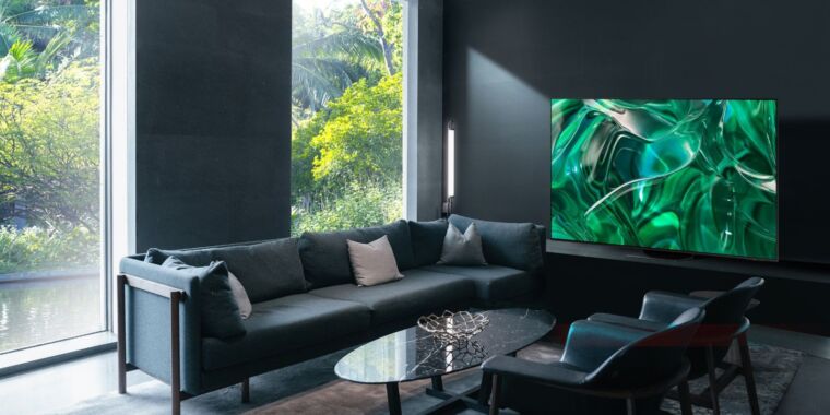 Samsung and LG have finally settled on an OLED TV deal, report says