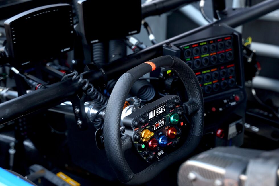 A look inside the Garage 56's cockpit.
