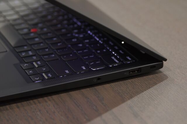 Lenovo ThinkPad X1 Carbon Gen 11 review: Two steps forward, one step back