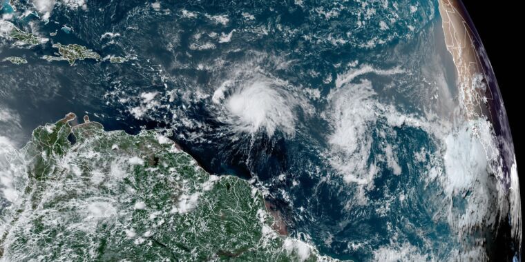 Les tropiques de l’Atlantique sont en feu – on dirait déjà août là-bas