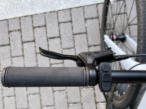 Left handlebar on Velotric T1