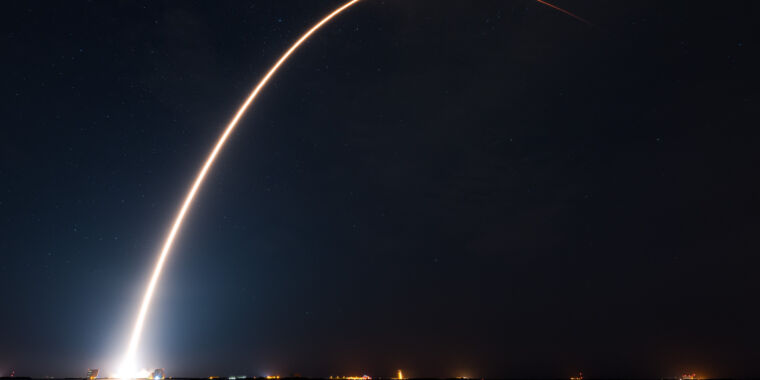[情報] SpaceX 計畫將獵鷹第一節延壽到發射20次