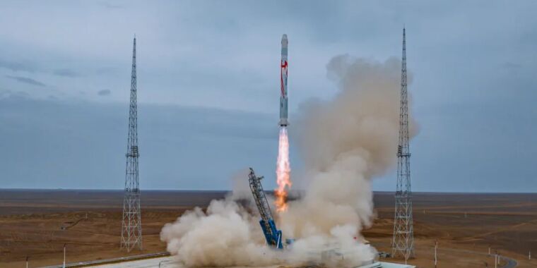 Une entreprise chinoise remporte la course pour la première fusée alimentée au méthane en orbite