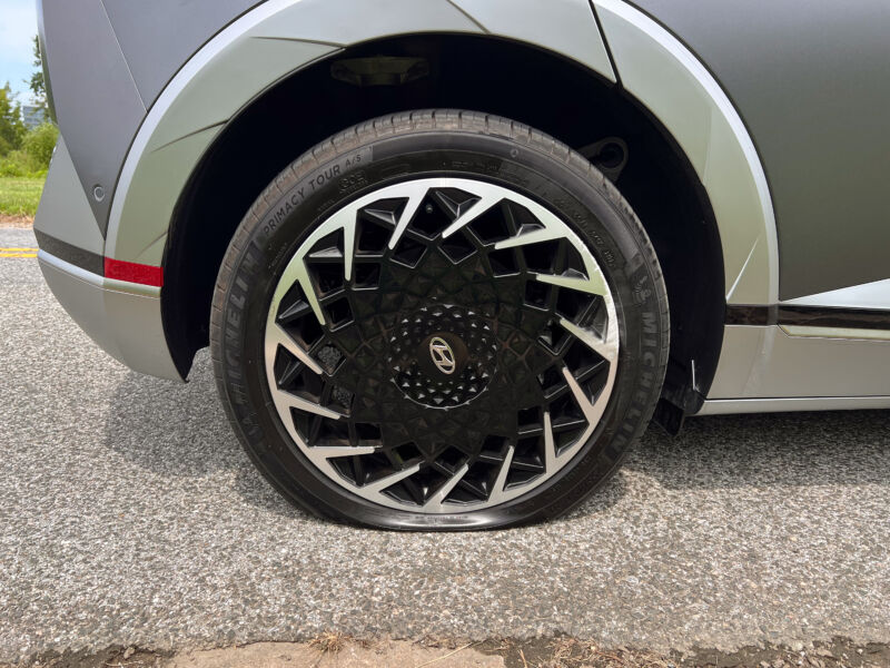 A flat tire on a Hyundai Ioniq 5