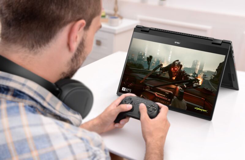 Le Chromebook Flip Cx5 D'Asus Était L'Un Des Chromebooks De Jeu Orientés Streaming Annoncés À La Fin De L'Année Dernière.