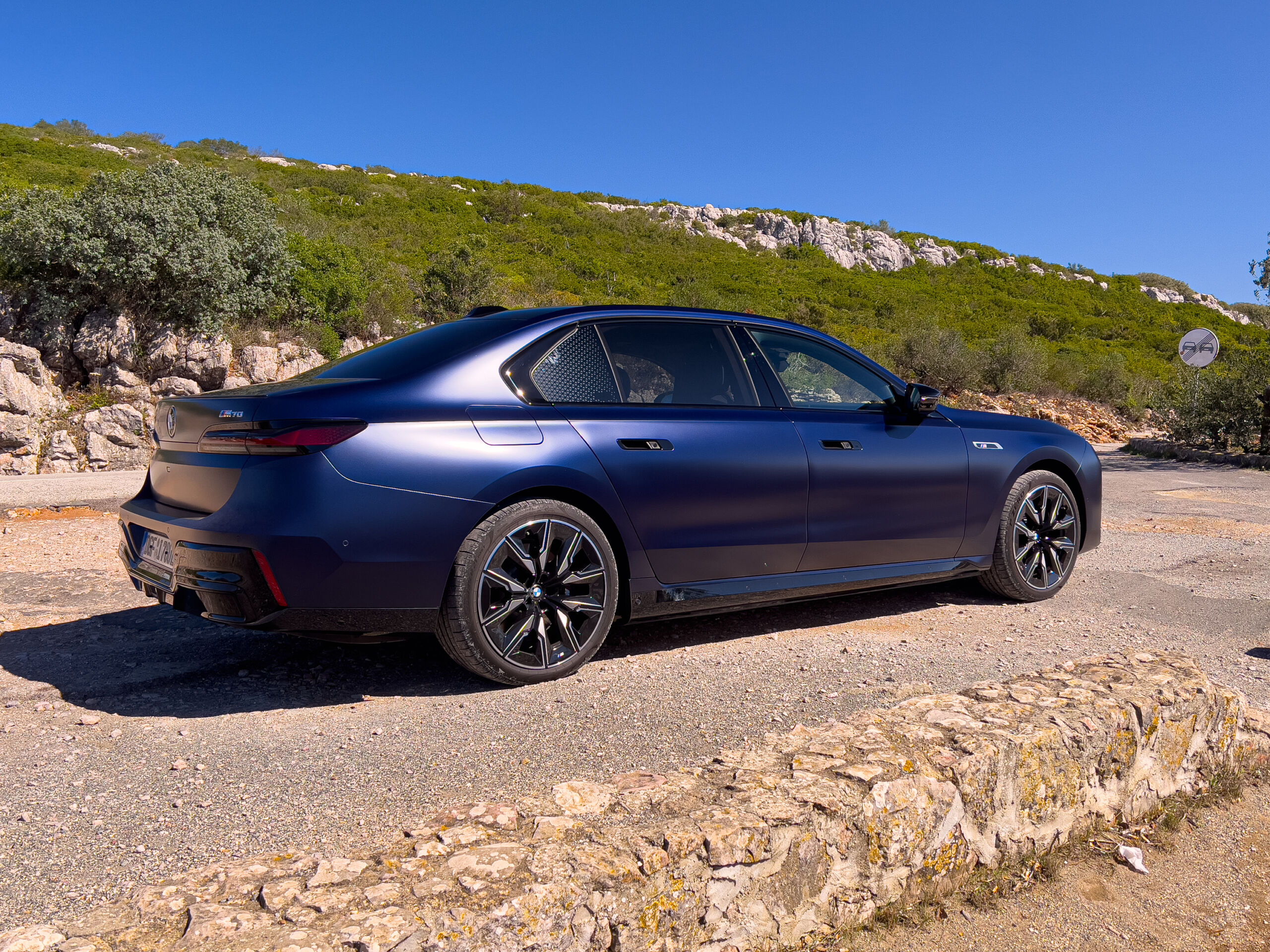The 2024 BMW i7 M70—electric luxury turned up to 11