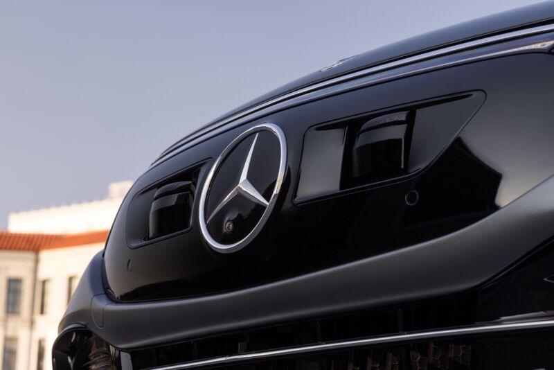 The front sensor panel of a Mercedes-Benz EQS