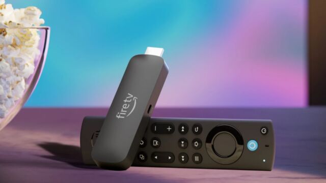 Amazon은 수요일에 Wi-Fi 6E를 탑재한 Fire TV Stick 4K Max(2세대)를 60달러에 발표했습니다.