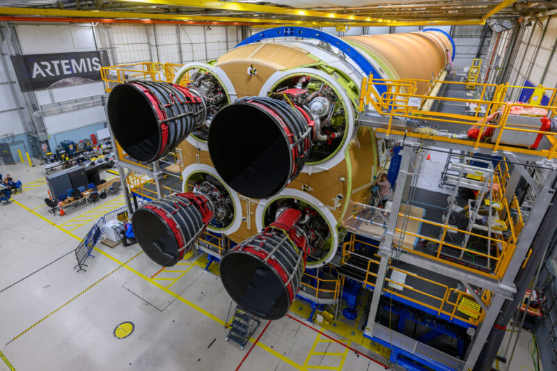 All four RS-25 main engines are now installed on the core stage for the Artemis II mission.