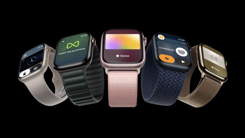 Apple Watch Series 9 models arrayed