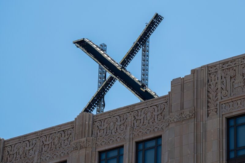 A large X placed on top of the building used by the company formerly known as Twitter.